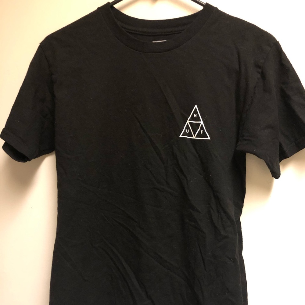HUF worldwide t shirt